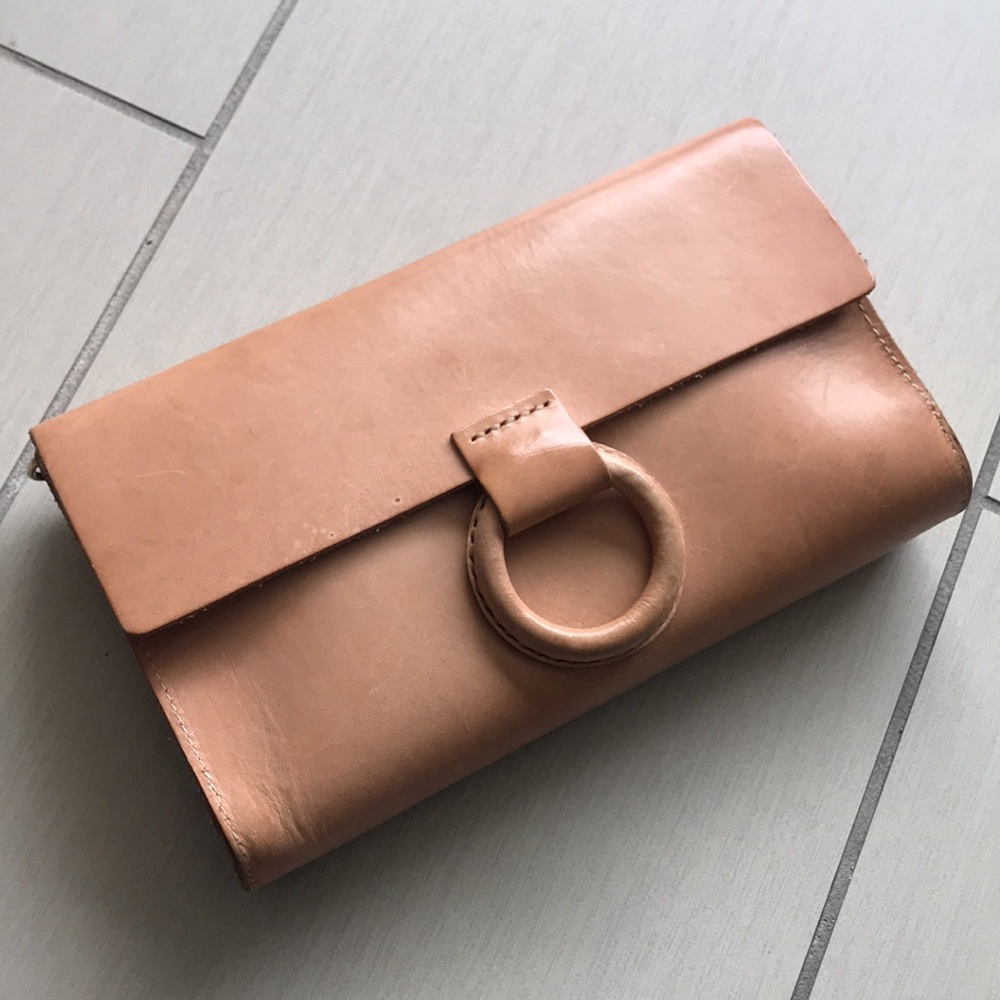 Crescioni Mono Clutch in Natural Veg.